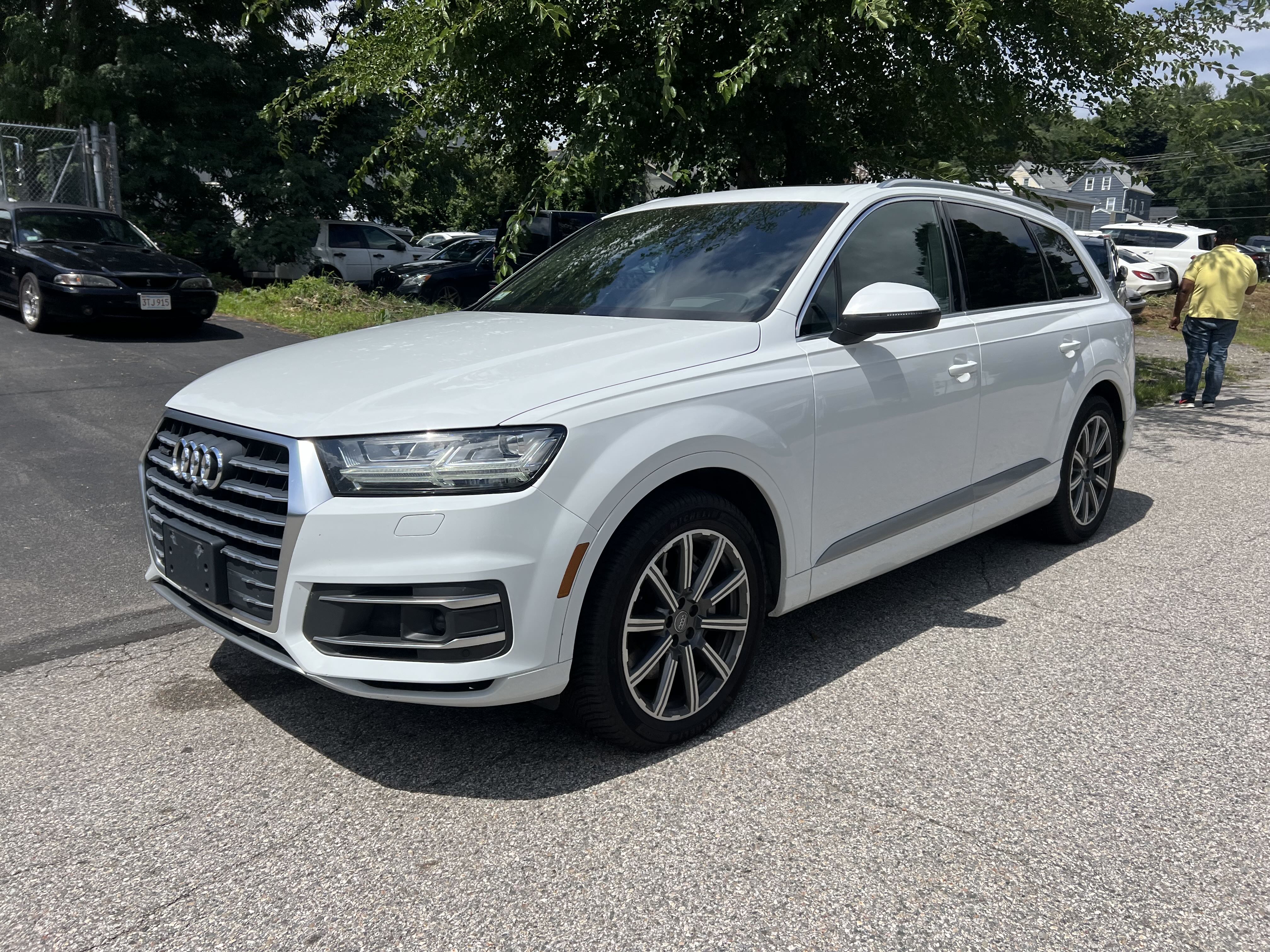 2017 Audi Q7 Prestige vin: WA1VAAF70HD012760