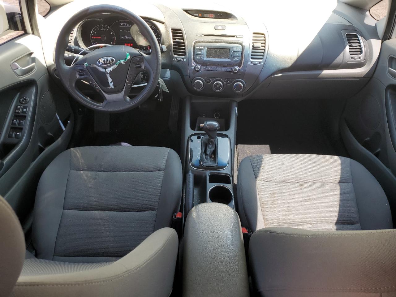 3KPFK4A75HE070829 2017 Kia Forte Lx