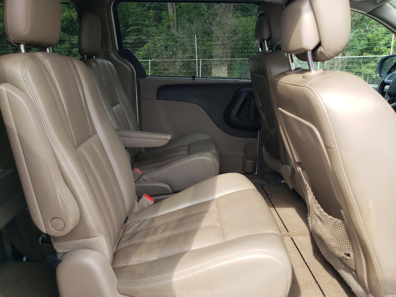 2013 Chrysler Town & Country Touring L VIN: 2C4RC1CG0DR692009 Lot: 66731764