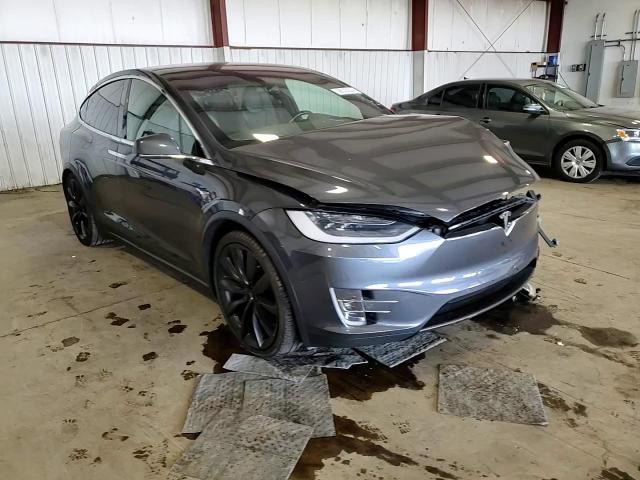 2019 Tesla Model X VIN: 5YJXCBE2XKF211366 Lot: 68635934