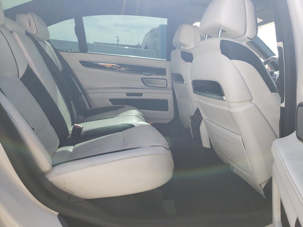 2015 BMW 750 Li VIN: WBAYE8C51FD781796 Lot: 65665374