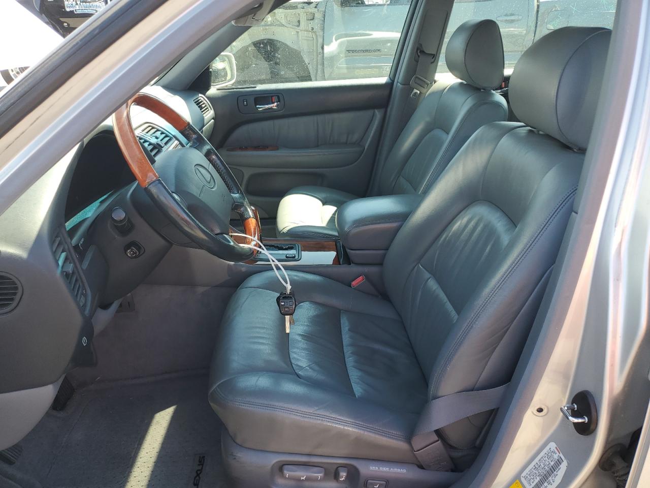 1998 Lexus Ls 400 VIN: JT8BH28F2W0138913 Lot: 68732604