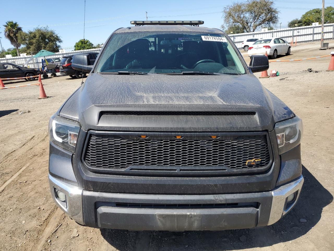 2014 Toyota Tundra - Image 5