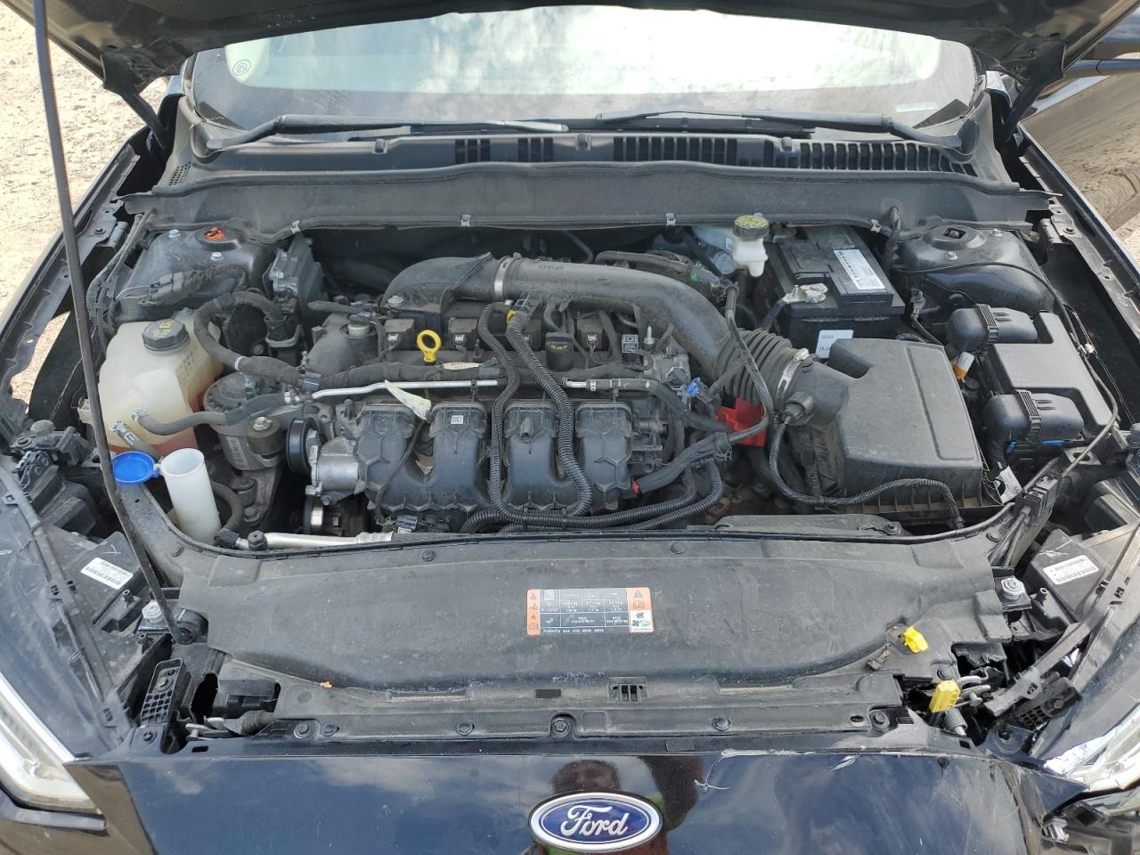 2020 Ford Fusion - Image 11