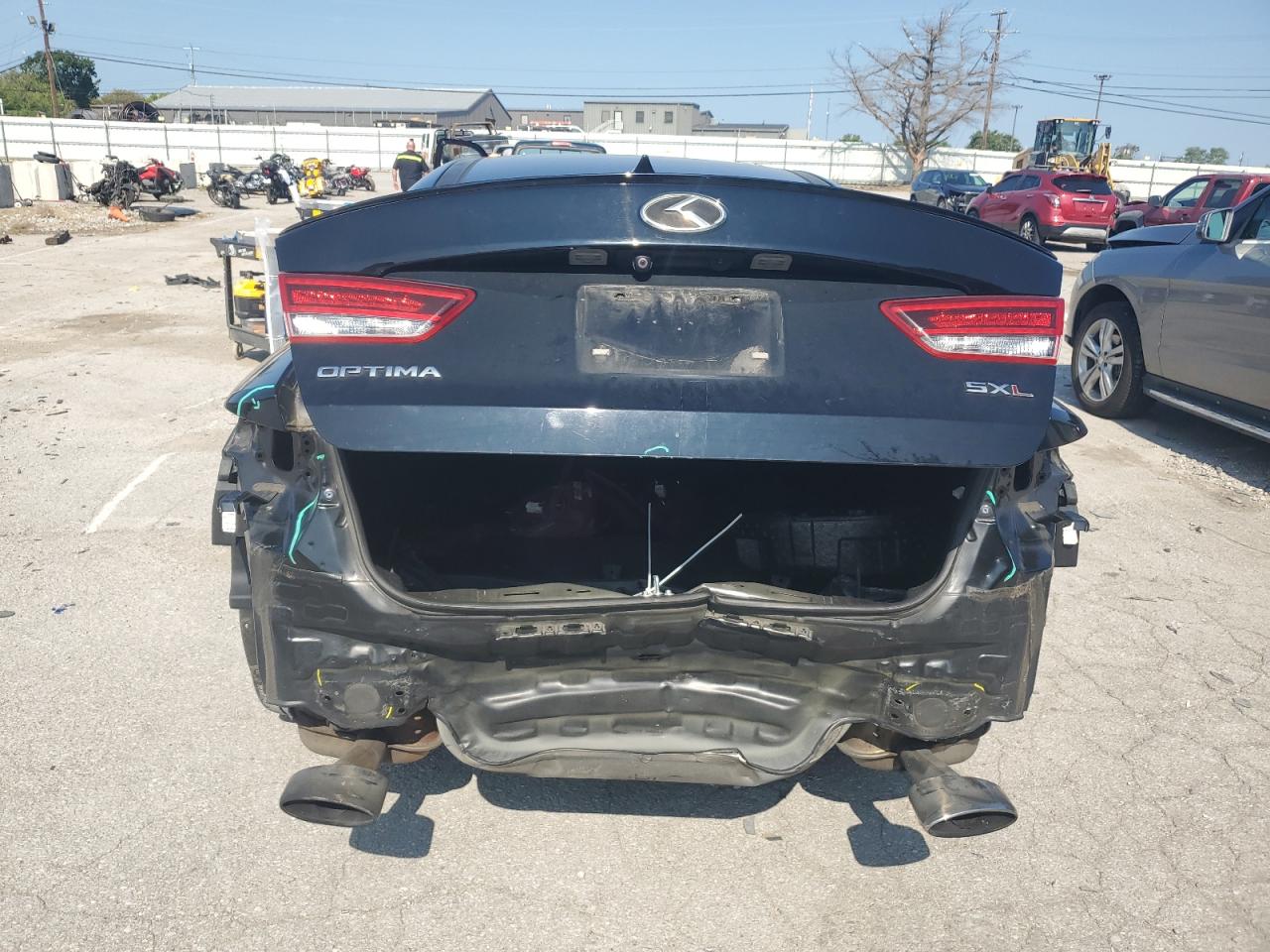 5XXGV4L28JG198783 2018 Kia Optima Sxl