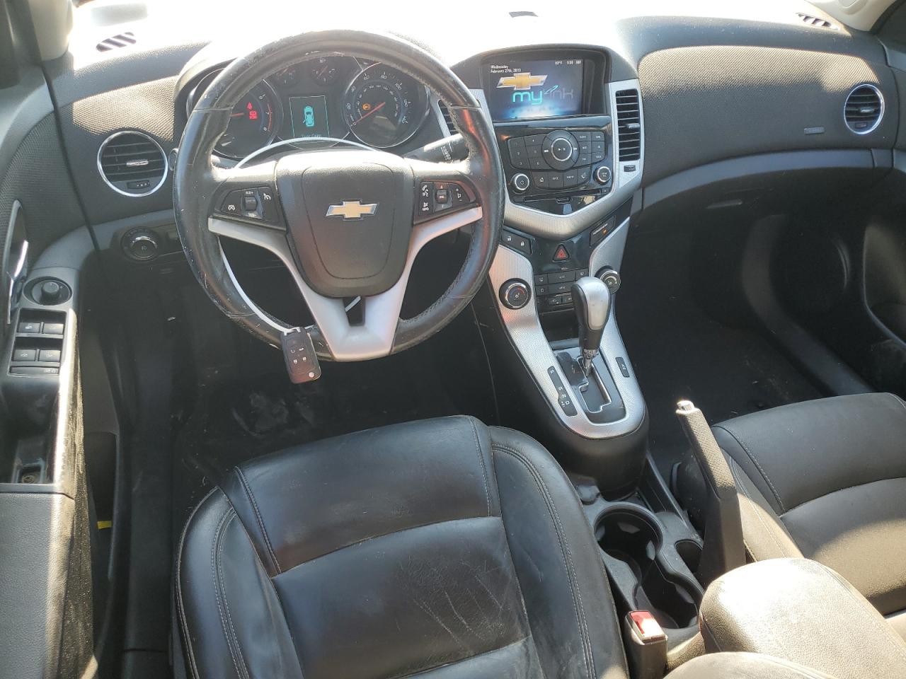 2013 Chevrolet Cruze - Image 8