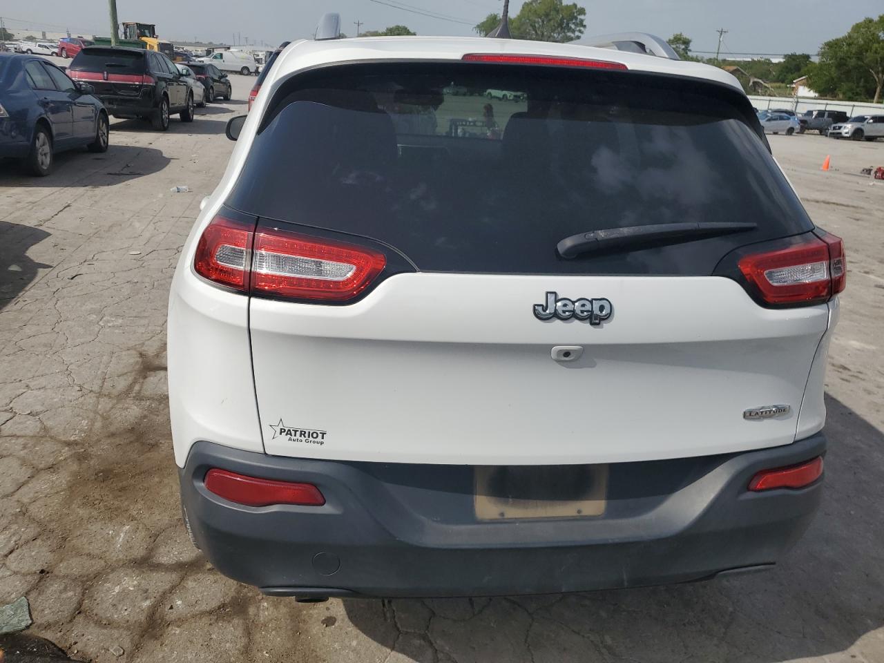 2018 Jeep Cherokee Latitude Plus VIN: 1C4PJLLB7JD538134 Lot: 65590574