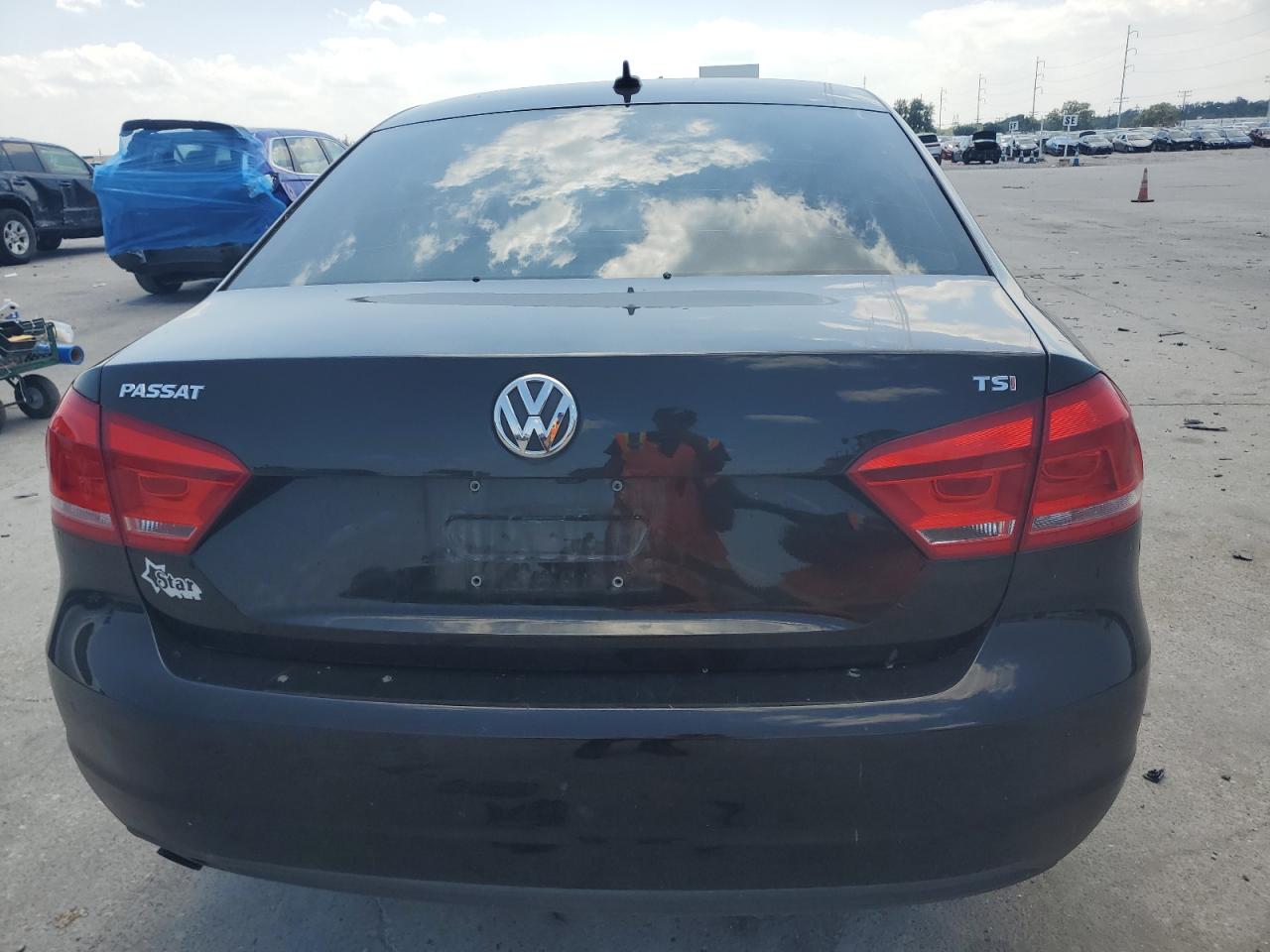 1VWAS7A37FC077758 2015 Volkswagen Passat S