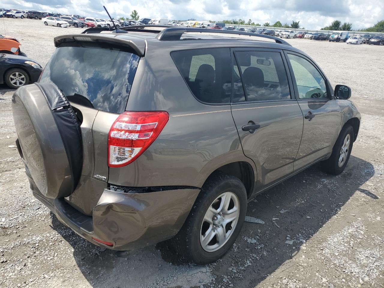 2010 Toyota RAV 4 - Image 3