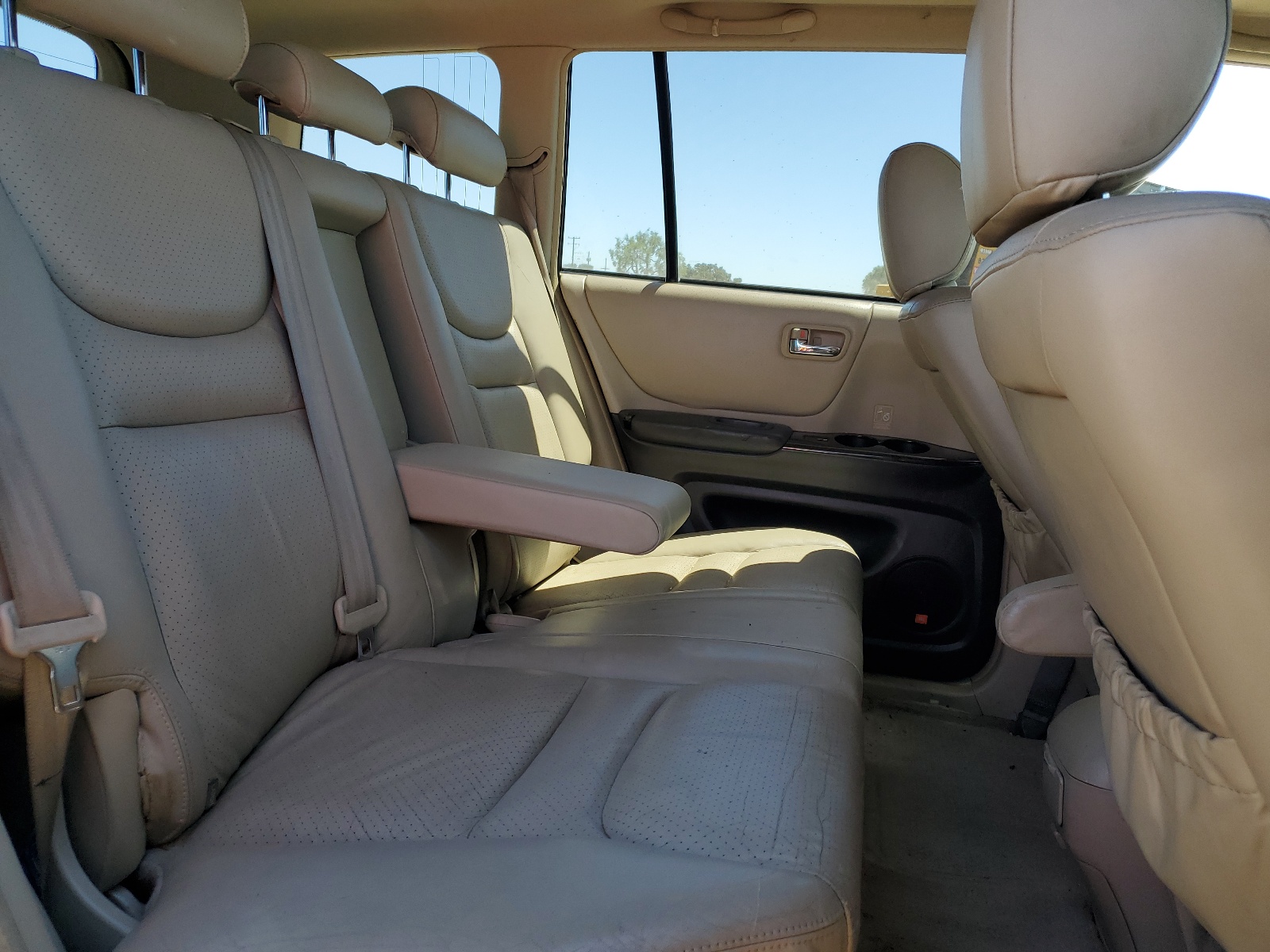 JTEHF21A830109021 2003 Toyota Highlander Limited