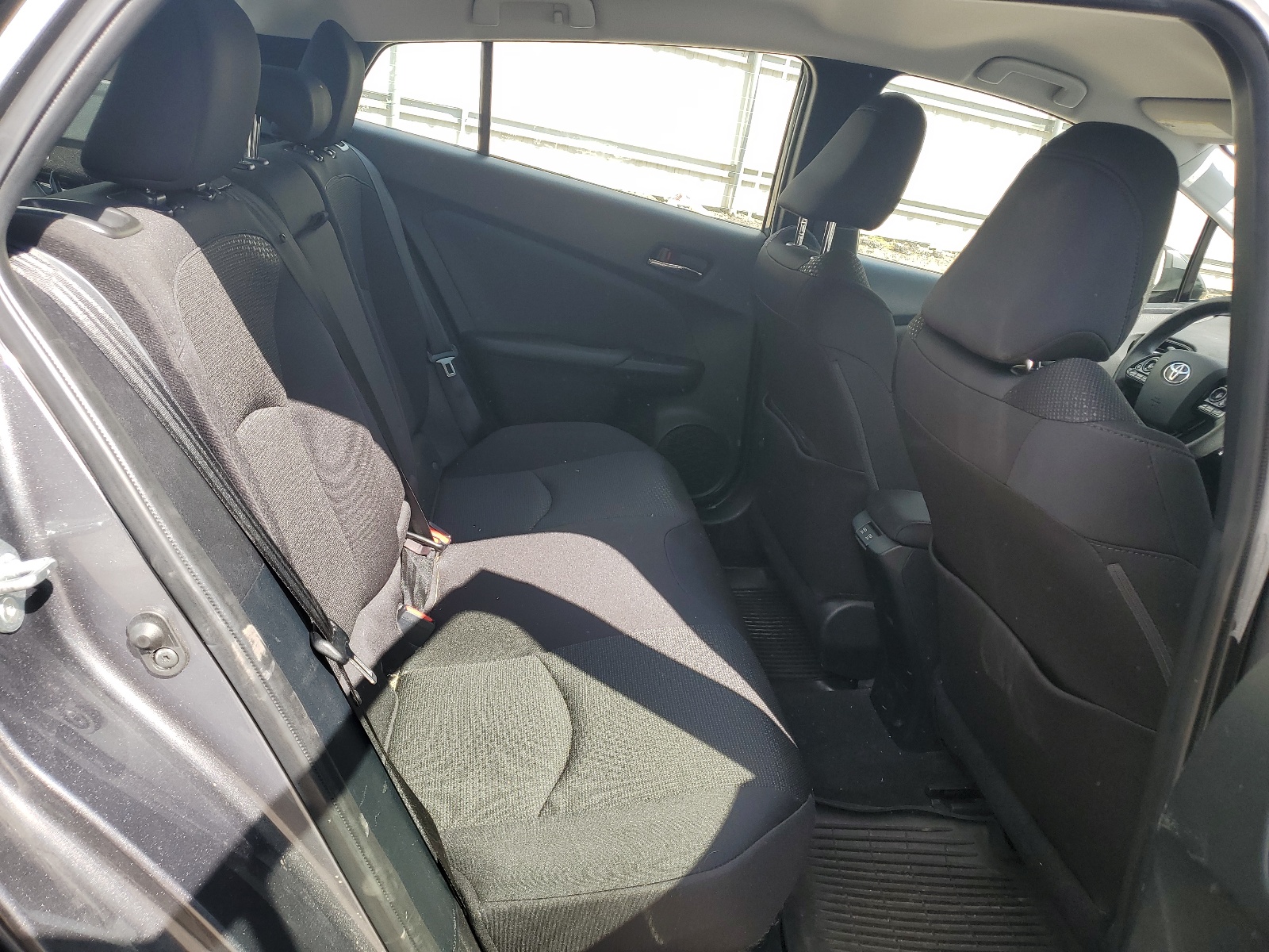 JTDL9MFU1N3039013 2022 Toyota Prius Le