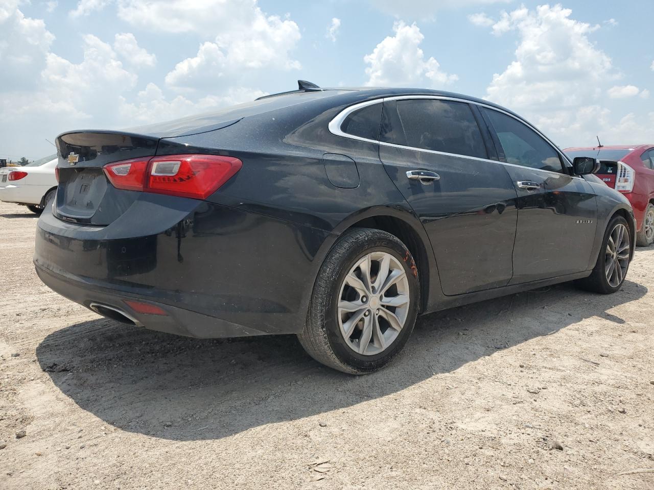 2018 Chevrolet Malibu - Image 3