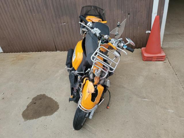 2022 GENUINE SCOOTER CO. BUDDY KICK