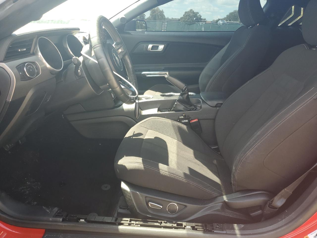 2019 Ford Mustang - Image 7