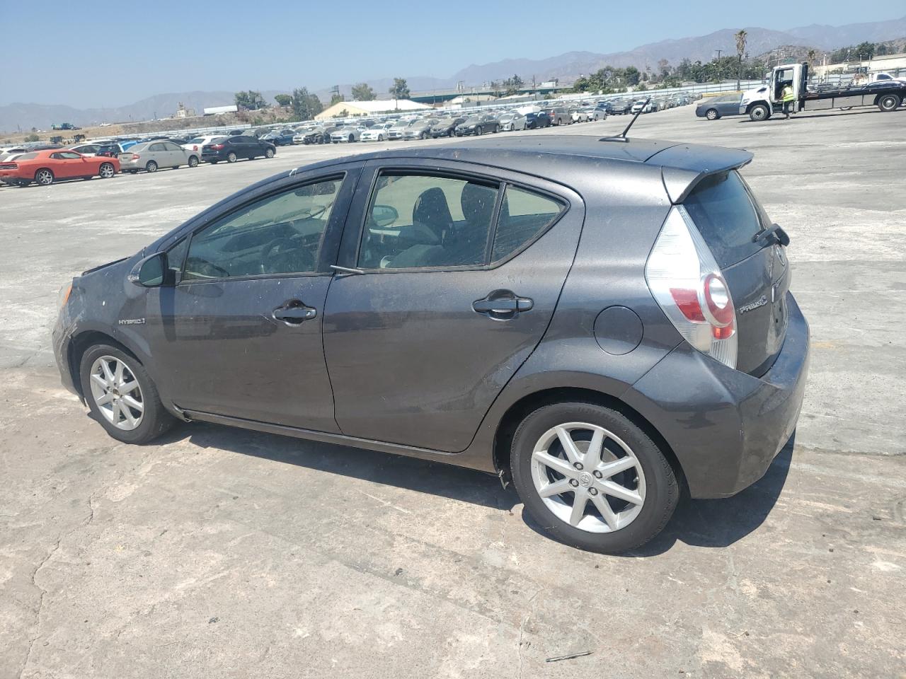 VIN JTDKDTB35D1053220 2013 TOYOTA PRIUS no.2