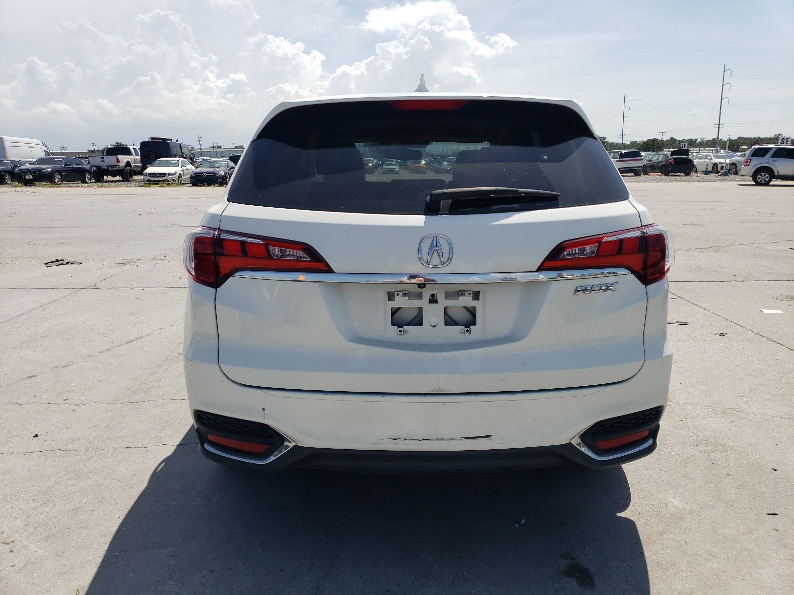 5J8TB3H38HL004462 2017 Acura Rdx