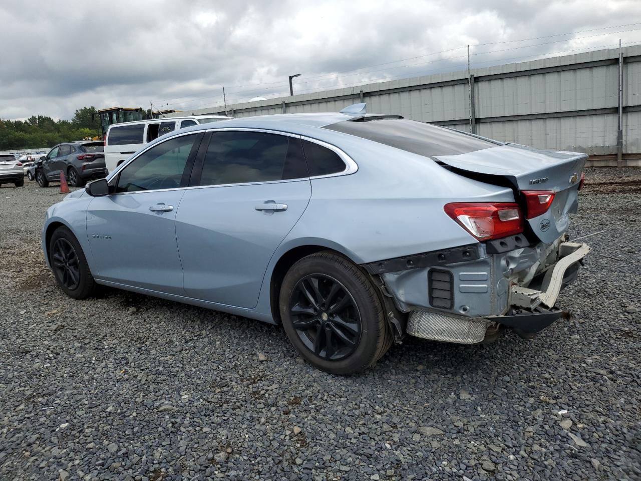 1G1ZD5ST8JF100337 2018 CHEVROLET MALIBU - Image 2