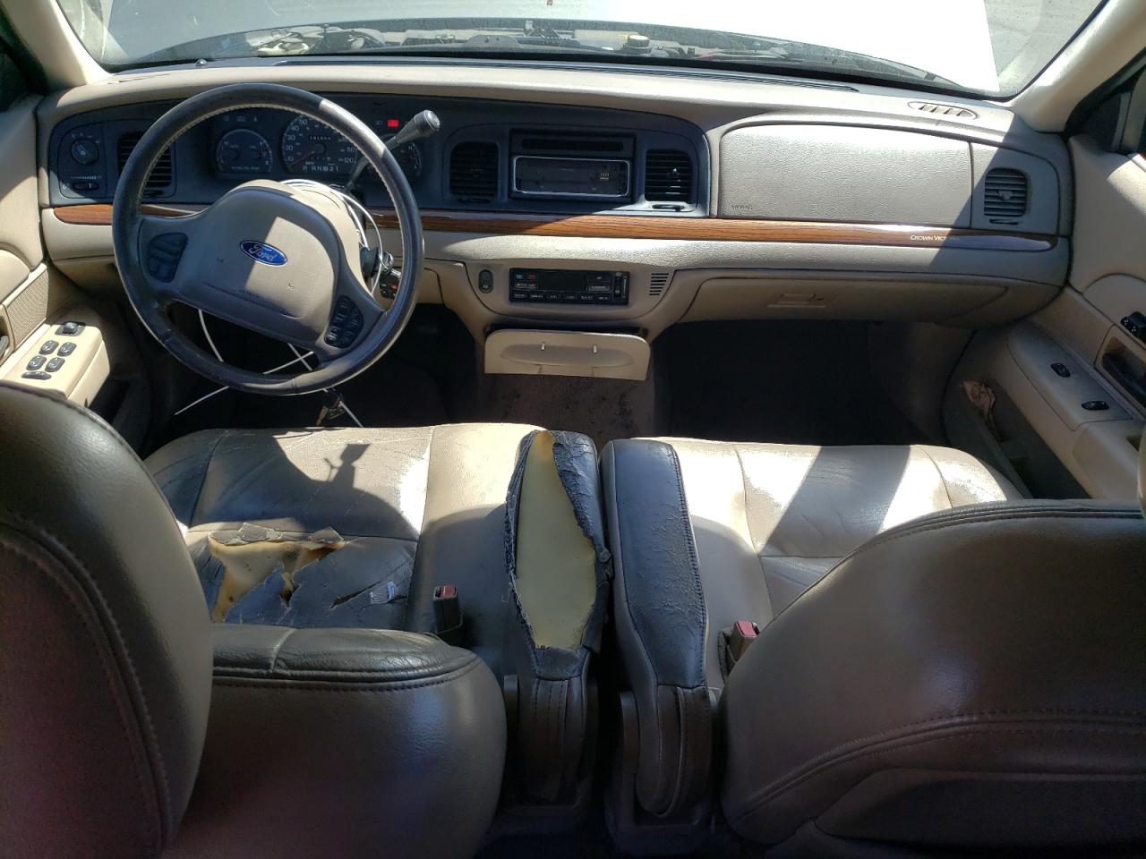 2004 Ford Crown Victoria Lx VIN: 2FAFP74W94X137500 Lot: 67420204