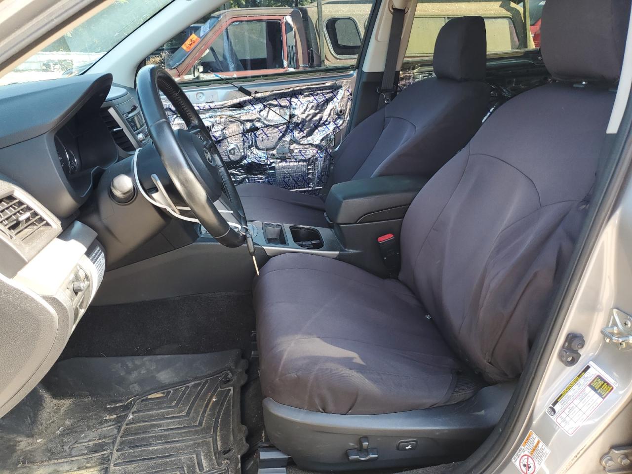 2011 Subaru Outback - Image 7