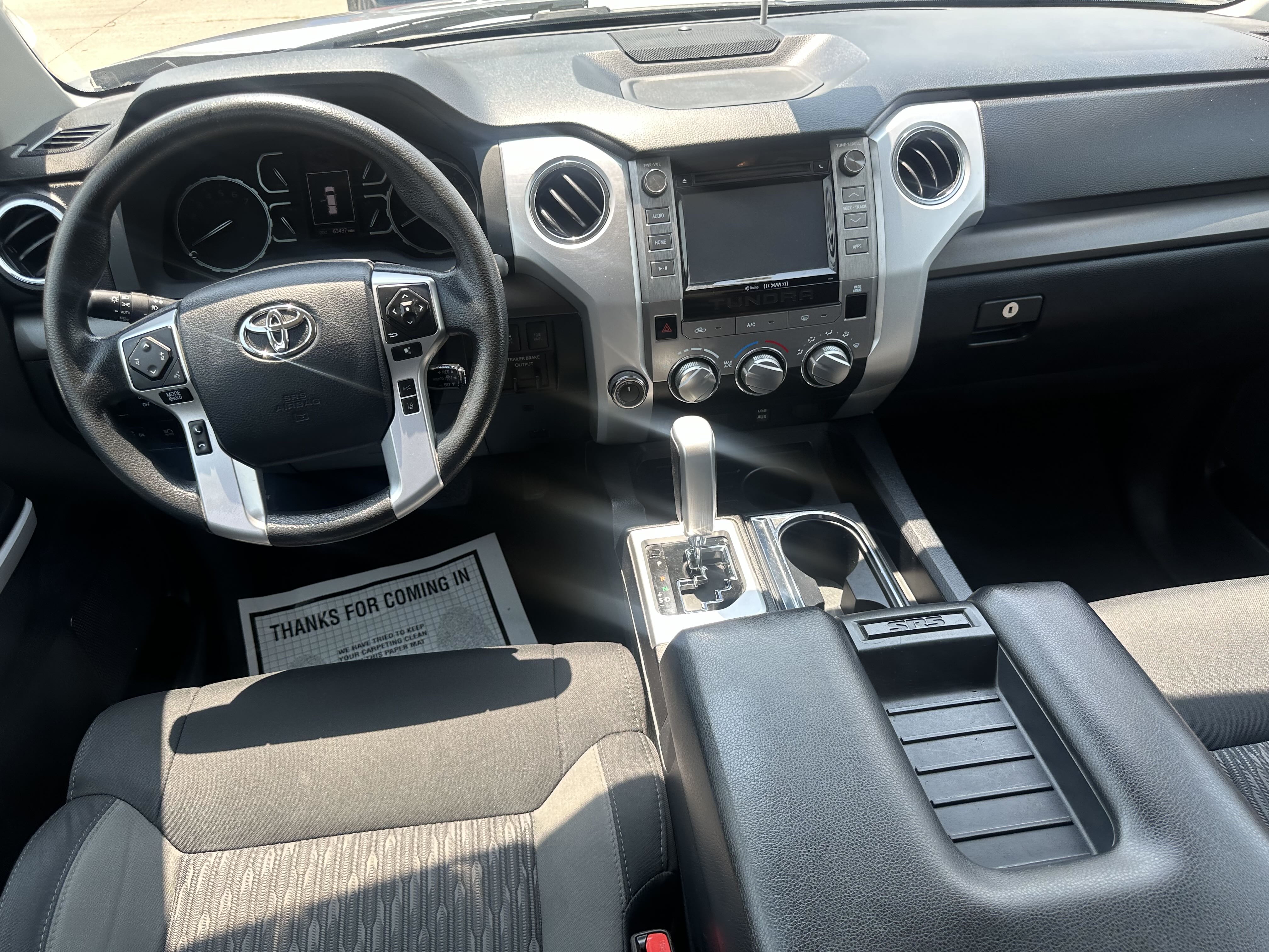 2018 Toyota Tundra Crewmax Sr5 vin: 5TFDY5F15JX741731