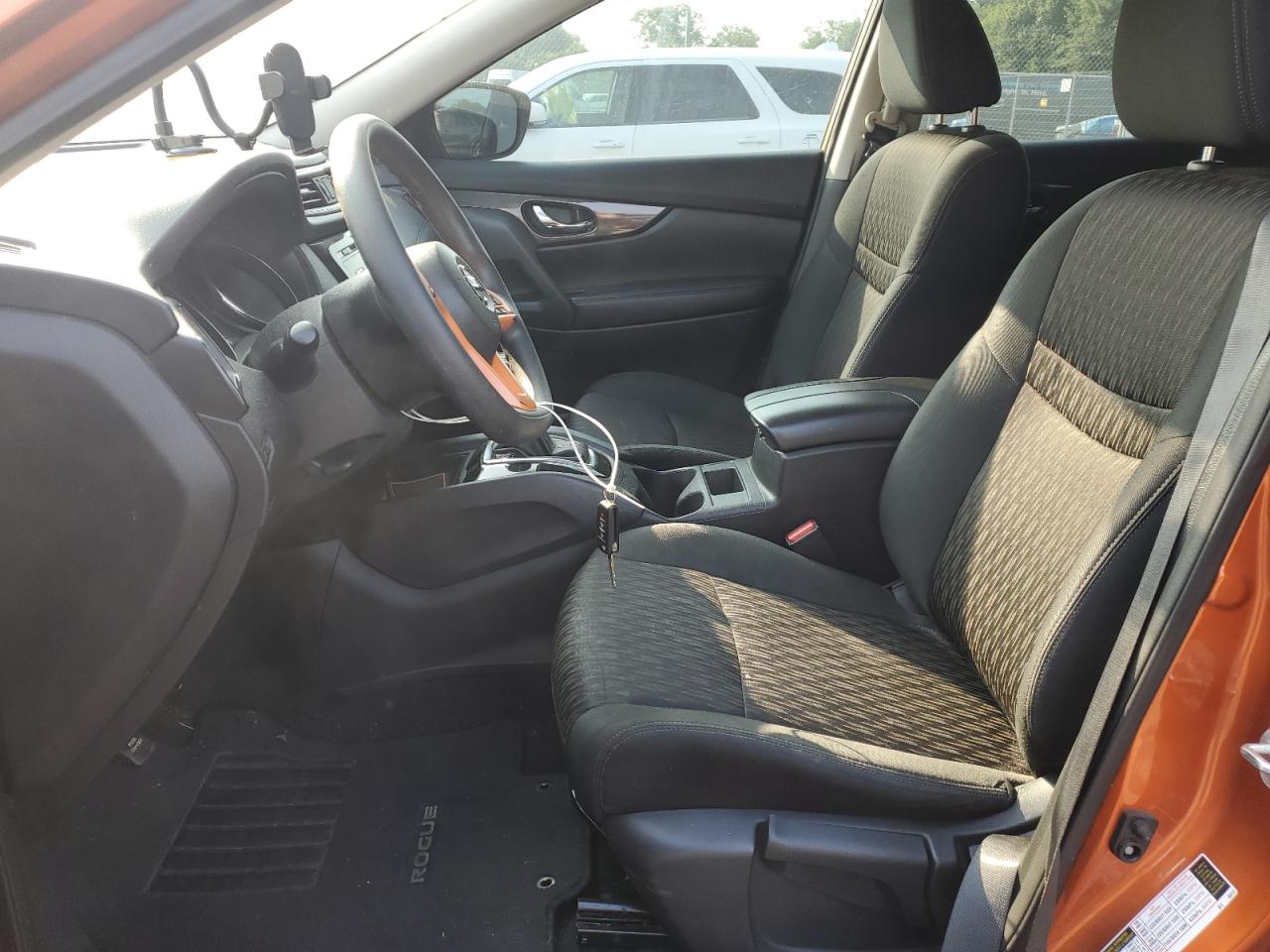 2017 Nissan Rogue S VIN: 5N1AT2MT6HC786985 Lot: 65480114