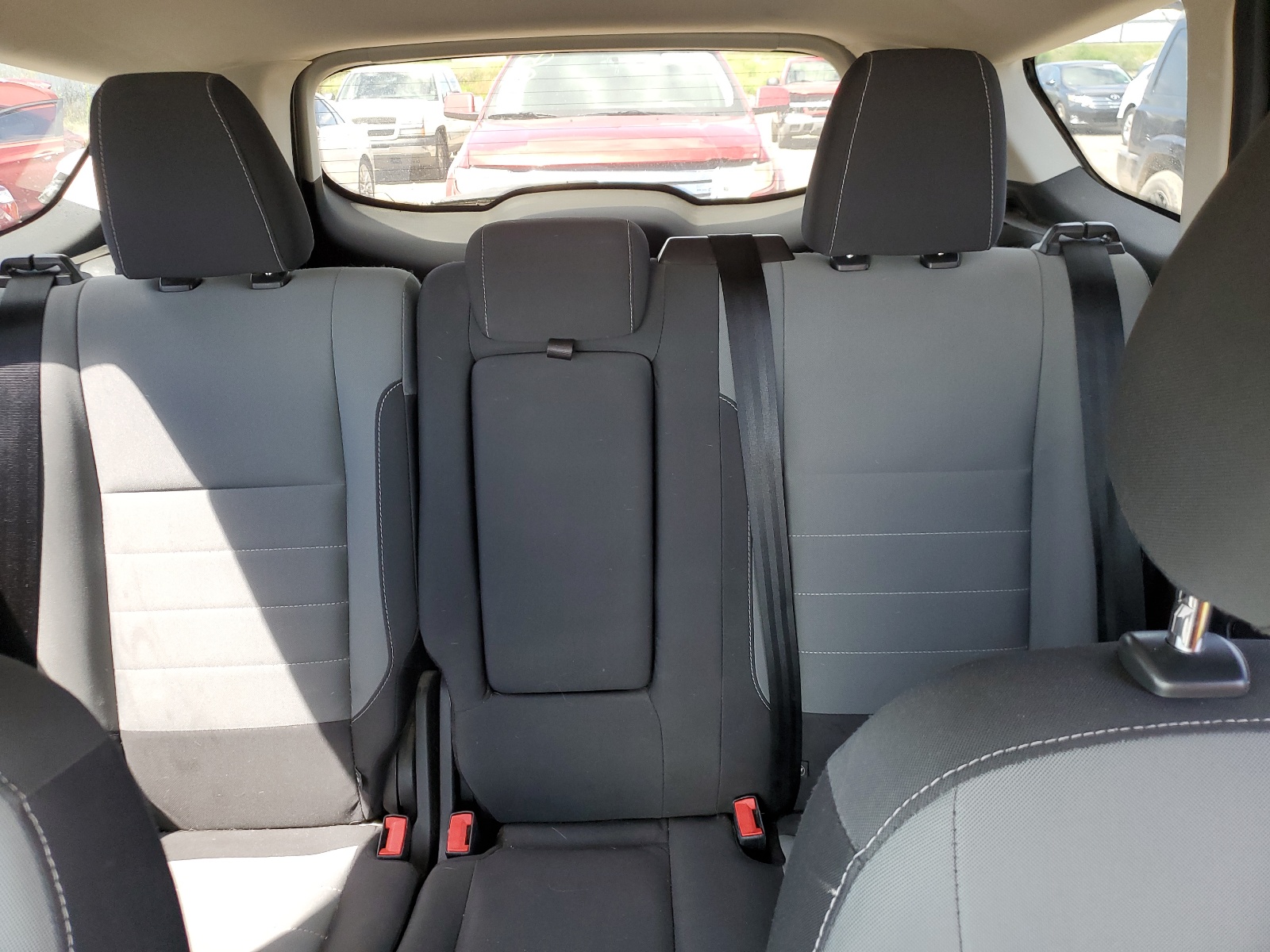 1FMCU9GX5GUA76823 2016 Ford Escape Se