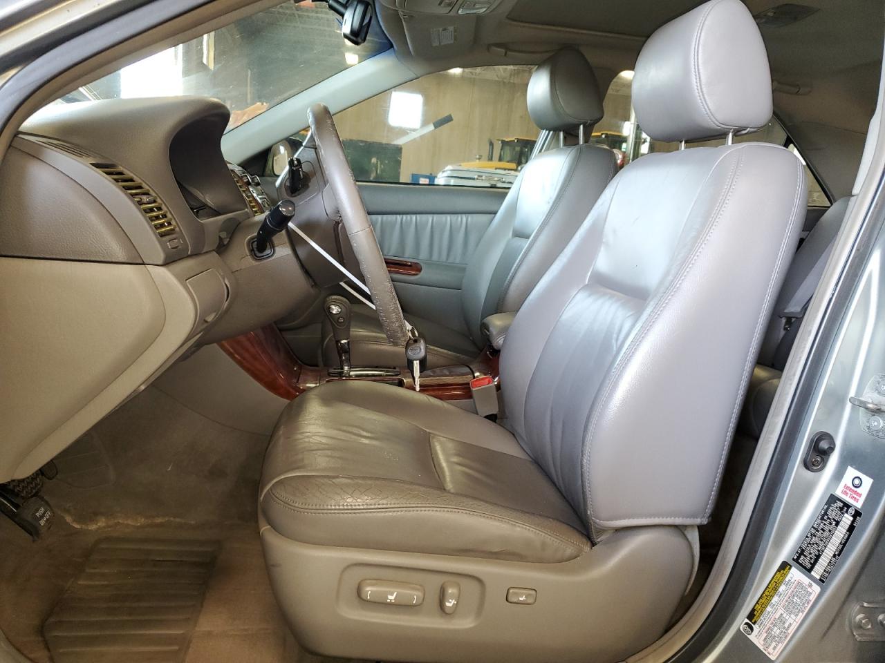 2005 Toyota Camry Le VIN: 4T1BF32K05U615053 Lot: 66394884