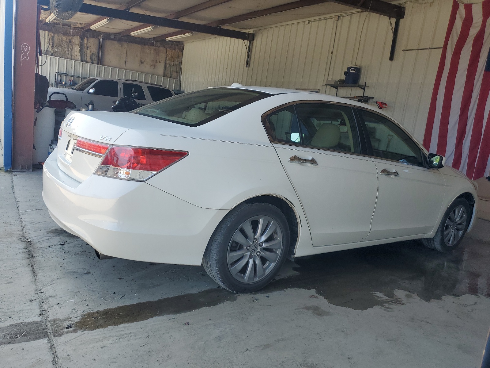 2012 Honda Accord Exl vin: 1HGCP3F83CA042038