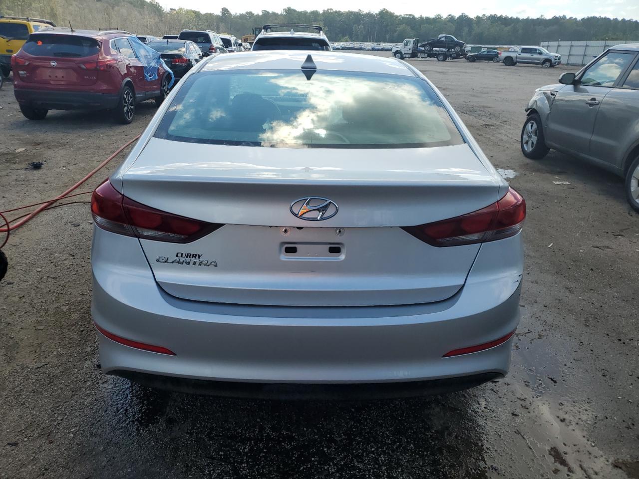 2017 Hyundai Elantra Se VIN: KMHD84LF0HU261310 Lot: 68941004