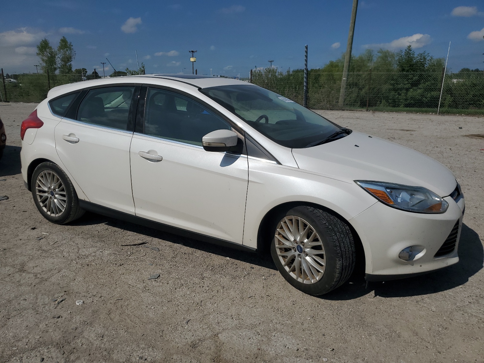 2012 Ford Focus Sel vin: 1FAHP3M21CL196907