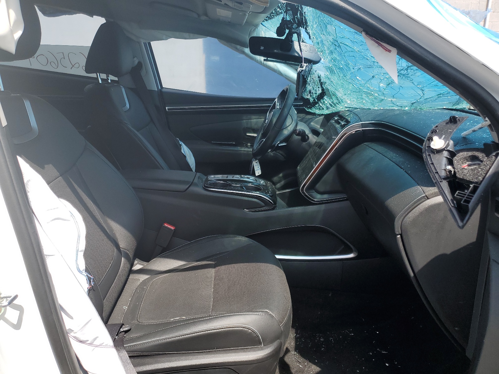 5NMJECAE1NH046994 2022 Hyundai Tucson Limited