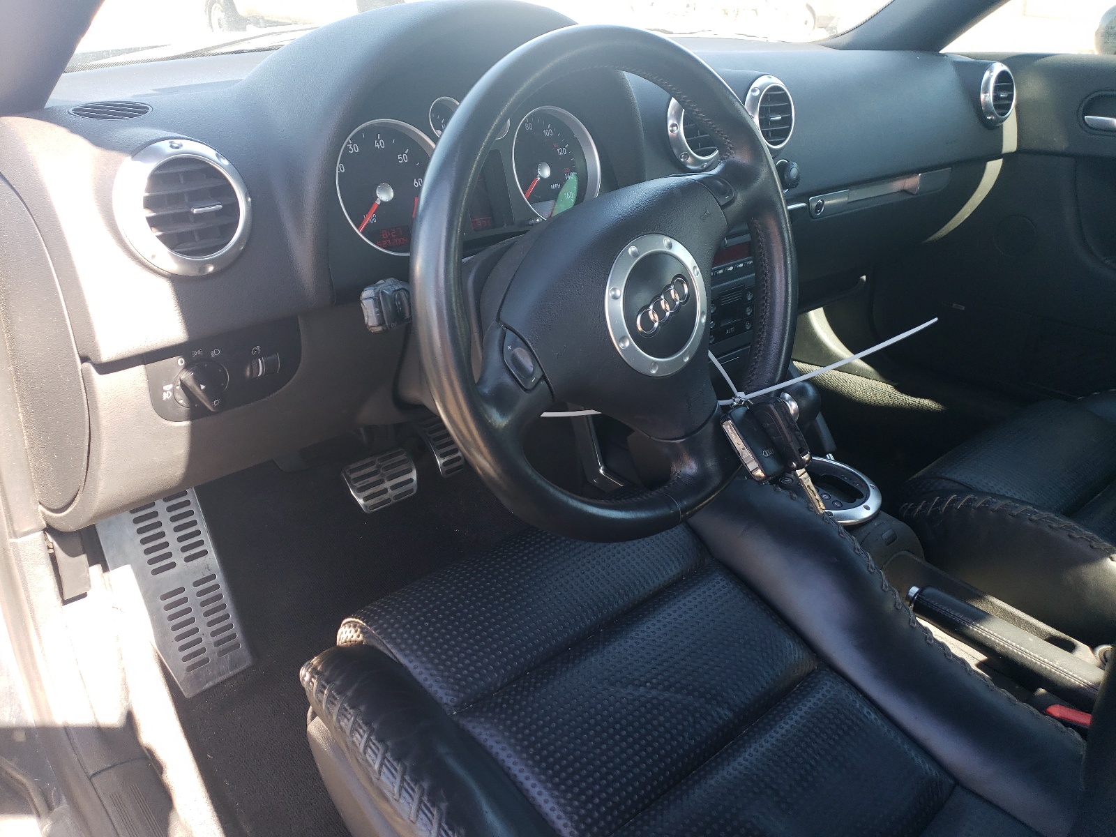 TRUTC28N131011917 2003 Audi Tt