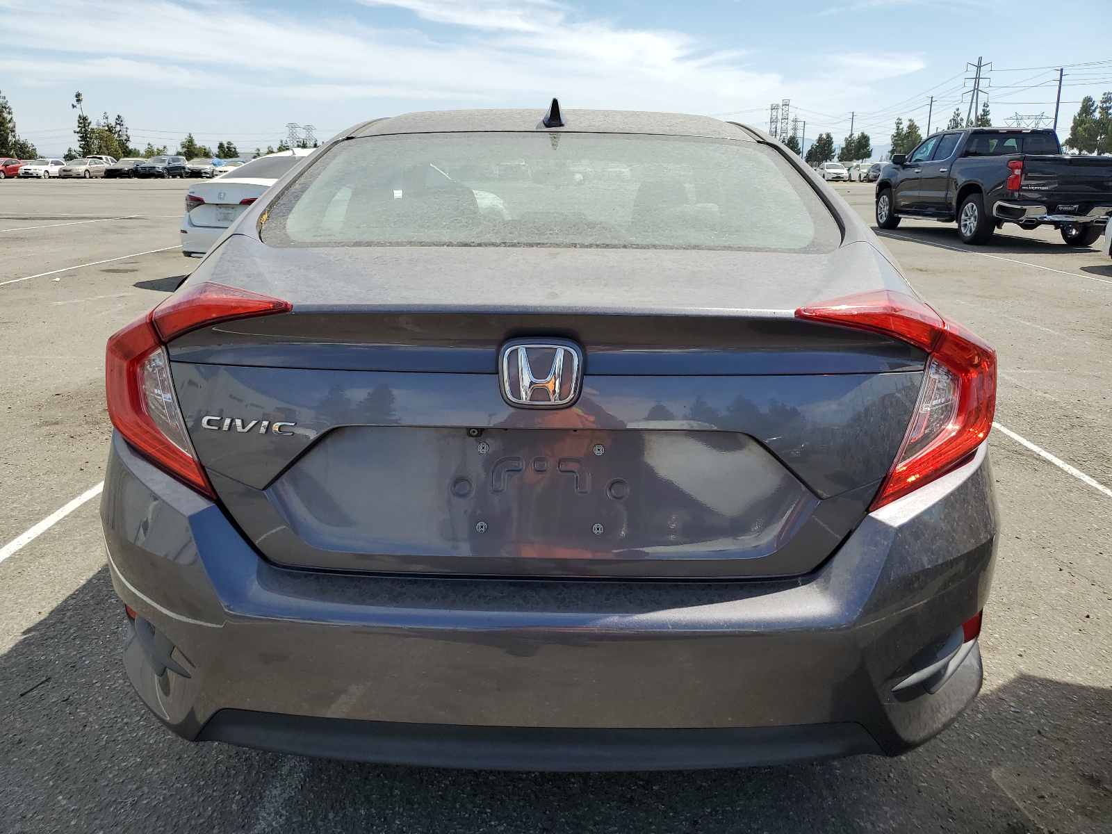 2HGFC2F76JH528755 2018 Honda Civic Ex