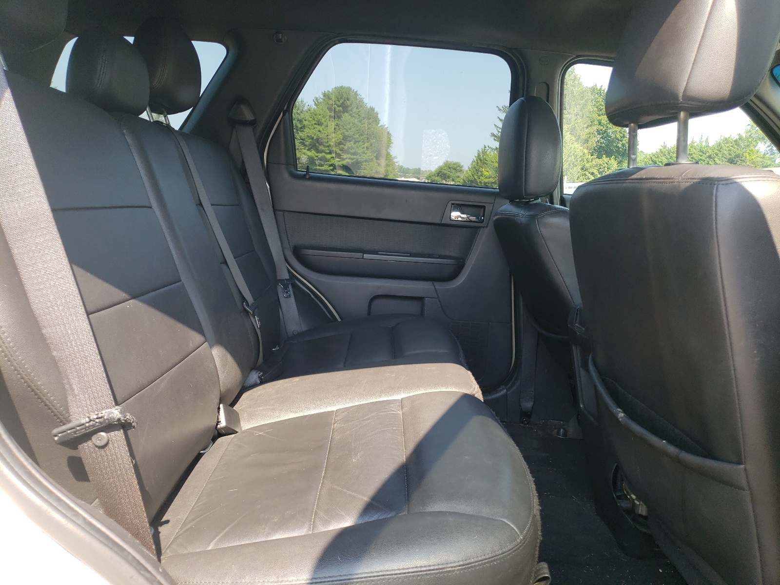 1FMCU9EG3AKA31675 2010 Ford Escape Limited