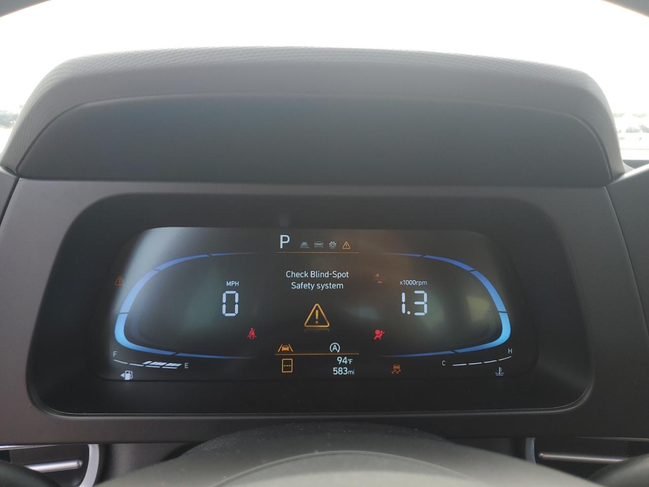 2024 Hyundai Elantra - Image 9