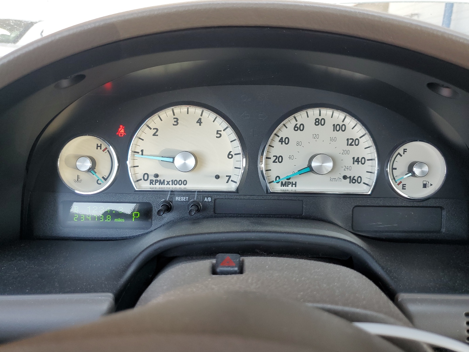 1FAHP69A85Y109057 2005 Ford Thunderbird 50Th Anniversary