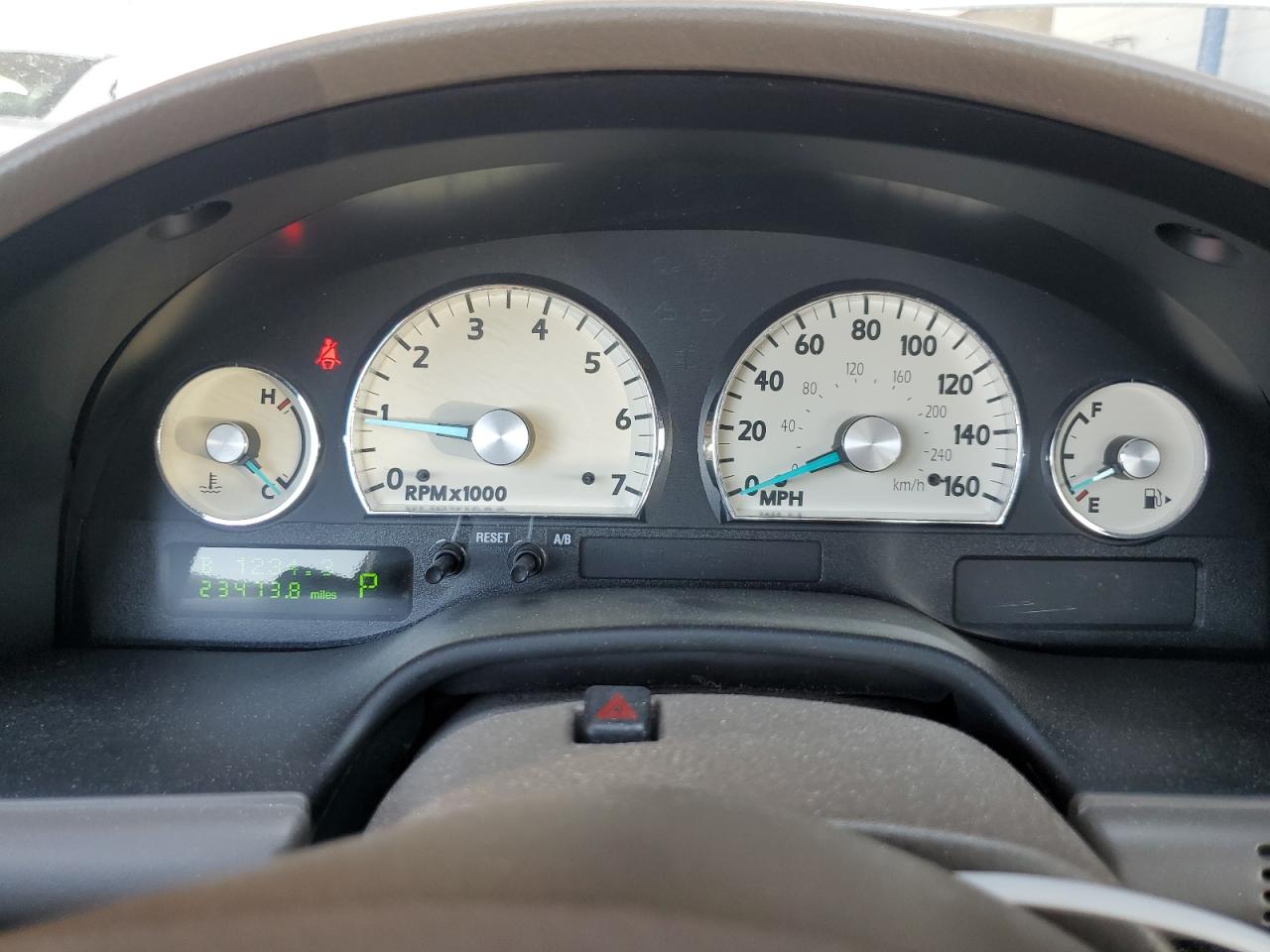 2005 Ford Thunderbird 50Th Anniversary VIN: 1FAHP69A85Y109057 Lot: 66793854