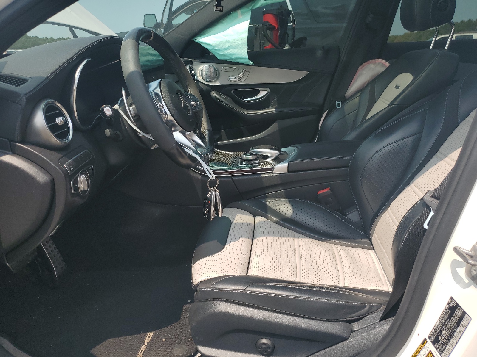 55SWF8GB1KU317657 2019 Mercedes-Benz C 63 Amg