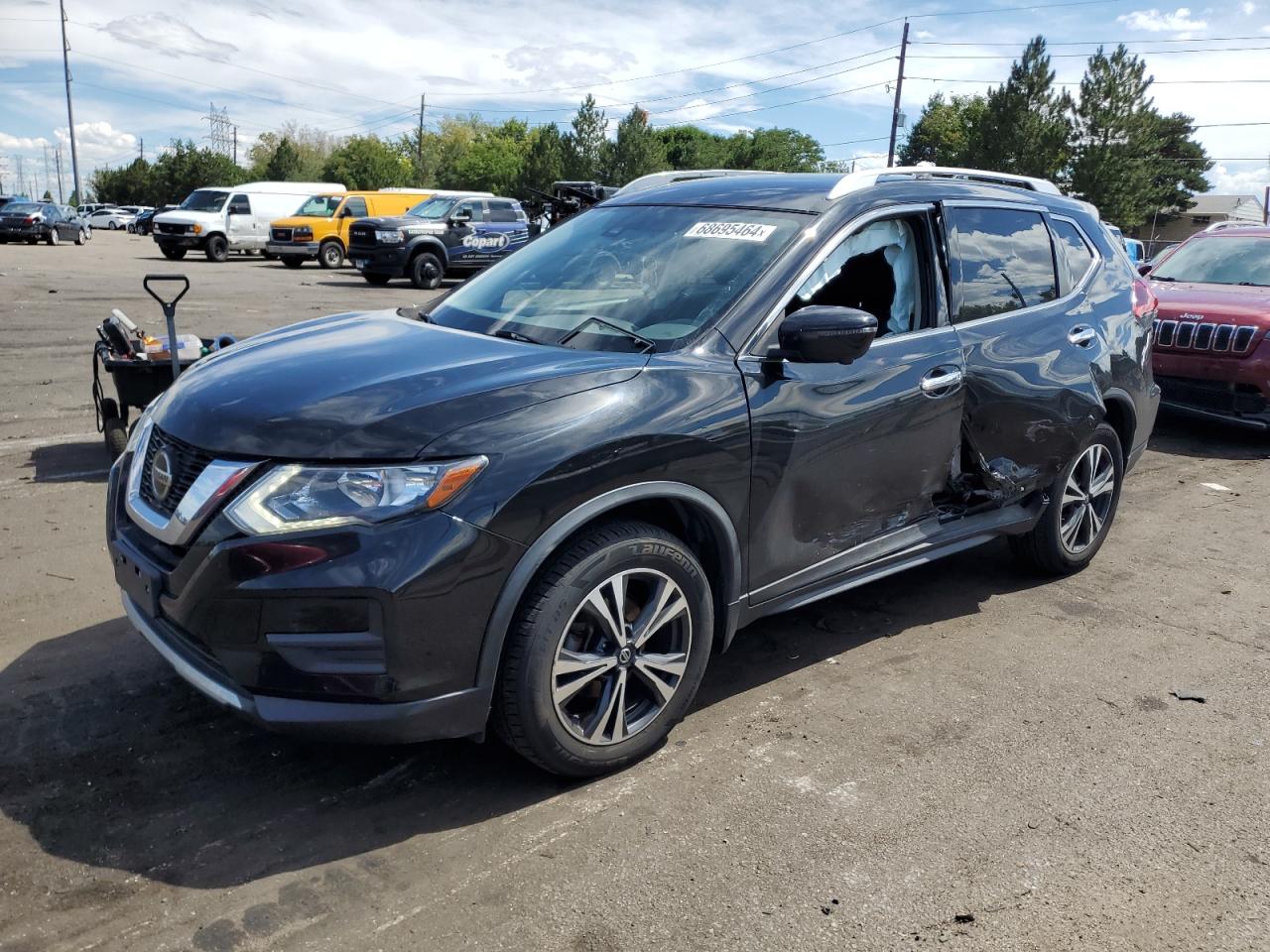 JN8AT2MV4KW399156 2019 NISSAN ROGUE - Image 1