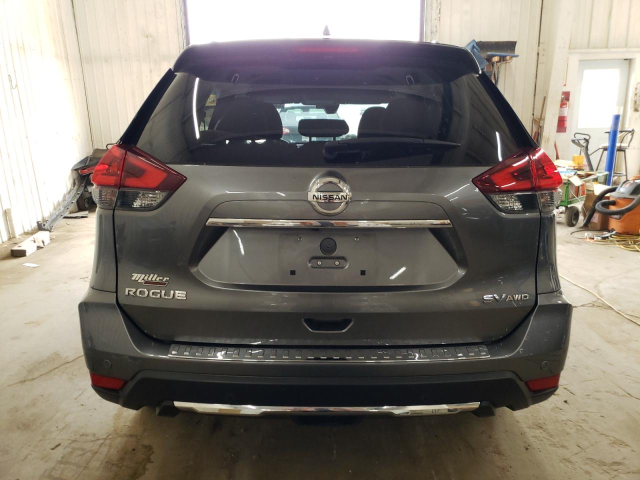 2020 Nissan Rogue S VIN: JN8AT2MV4LW137641 Lot: 68253914