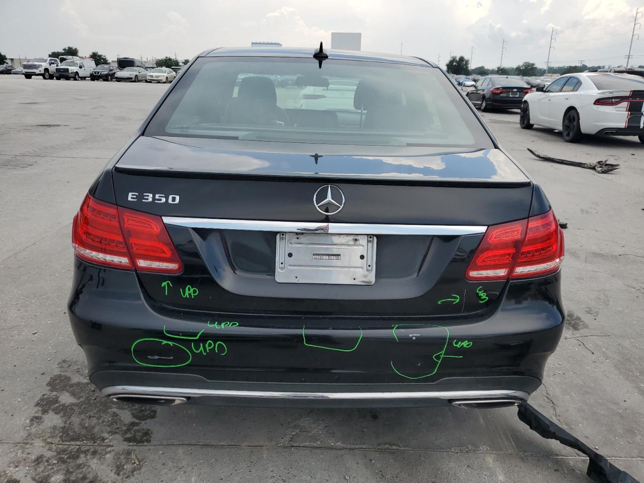 2014 Mercedes-Benz E 350 VIN: WDDHF5KB3EA825454 Lot: 67684364