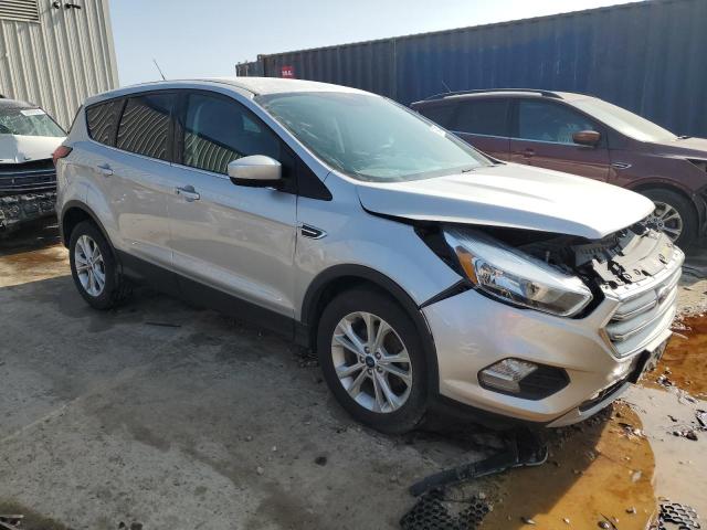  FORD ESCAPE 2019 Srebrny