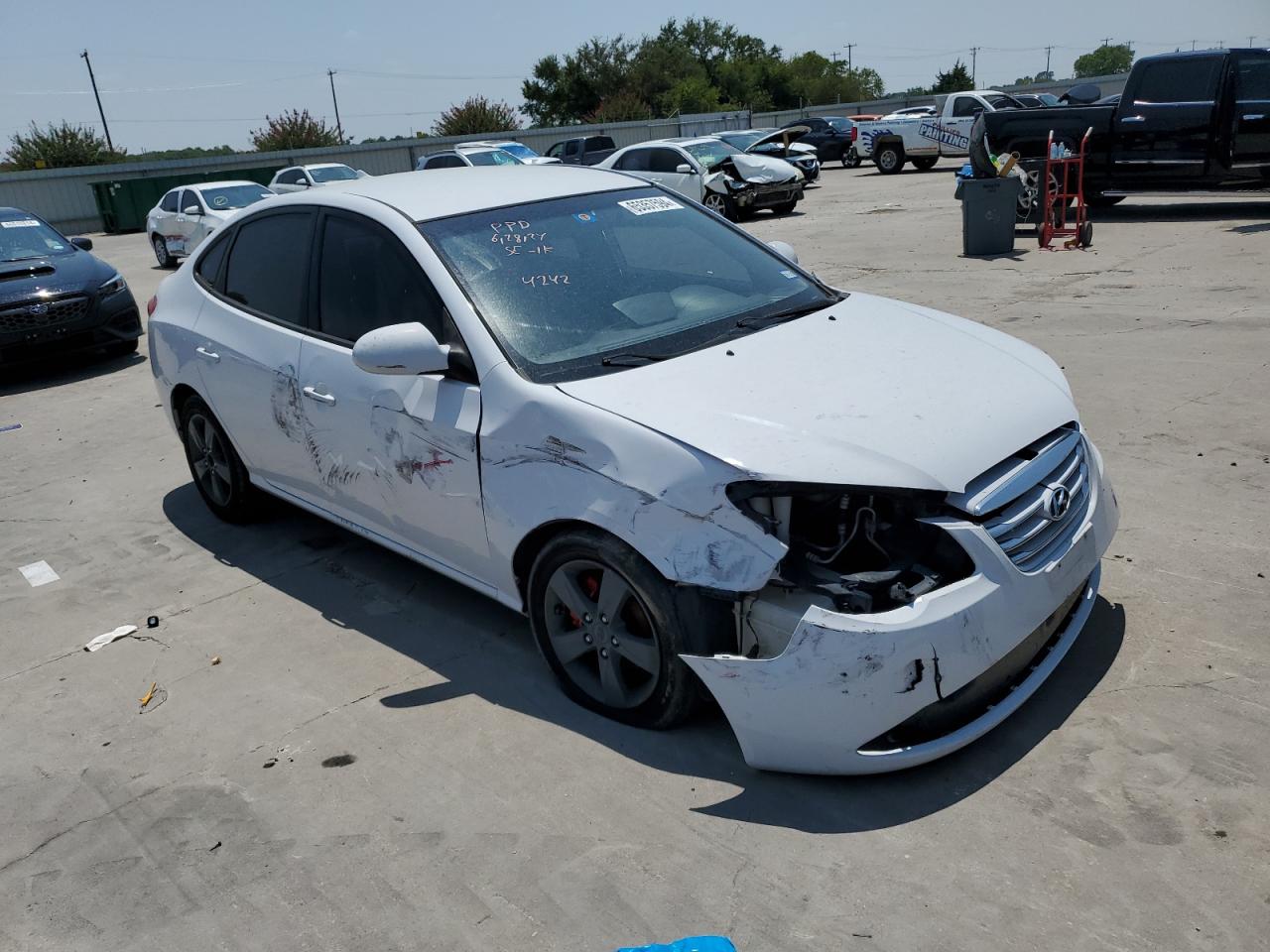 2010 Hyundai Elantra - Image 4