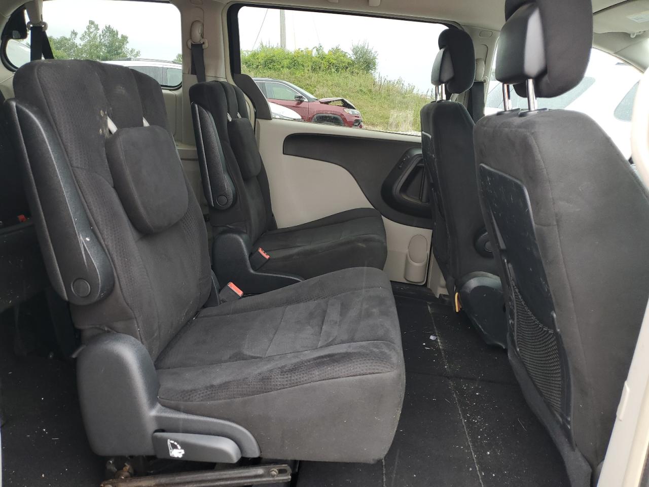 2011 Chrysler Town & Country Touring VIN: 2A4RR5DG4BR703122 Lot: 84386864