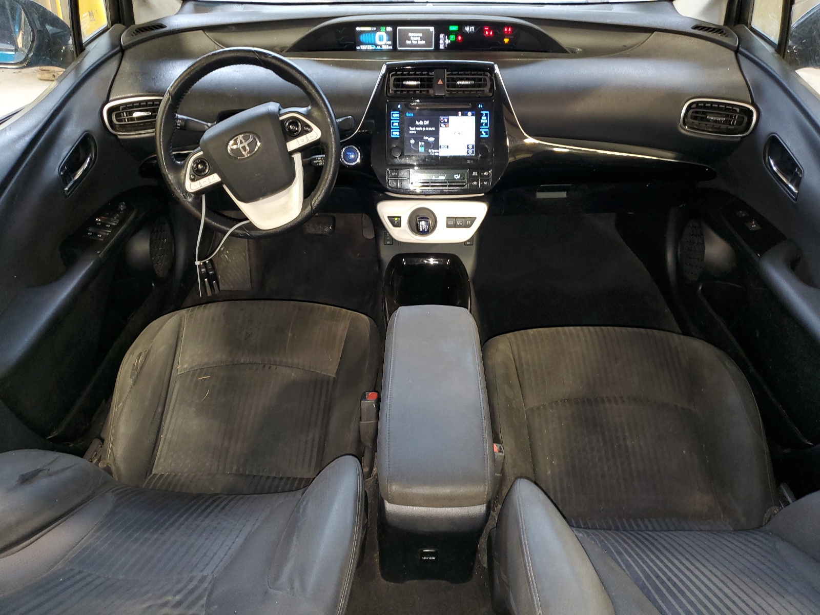 JTDKARFP3J3076679 2018 Toyota Prius Prime