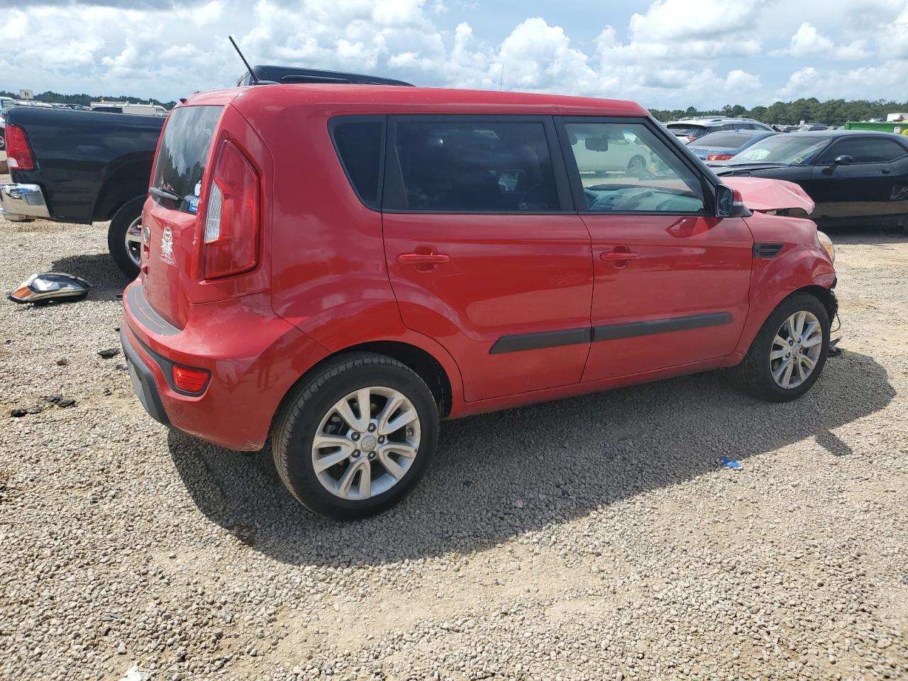 2012 Kia Soul + VIN: KNDJT2A64C7447520 Lot: 69463084