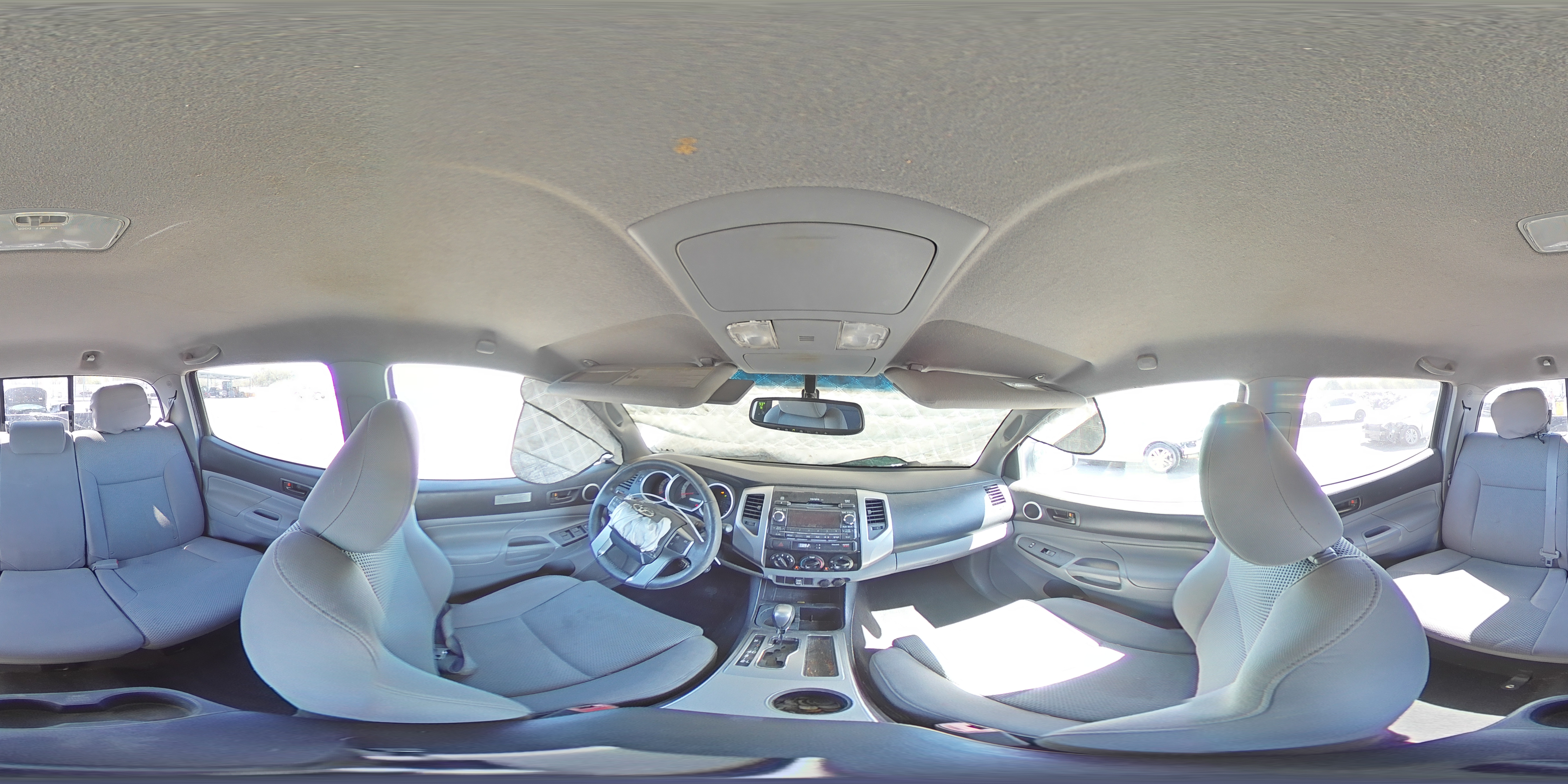 2012 Toyota Tacoma - Image 12