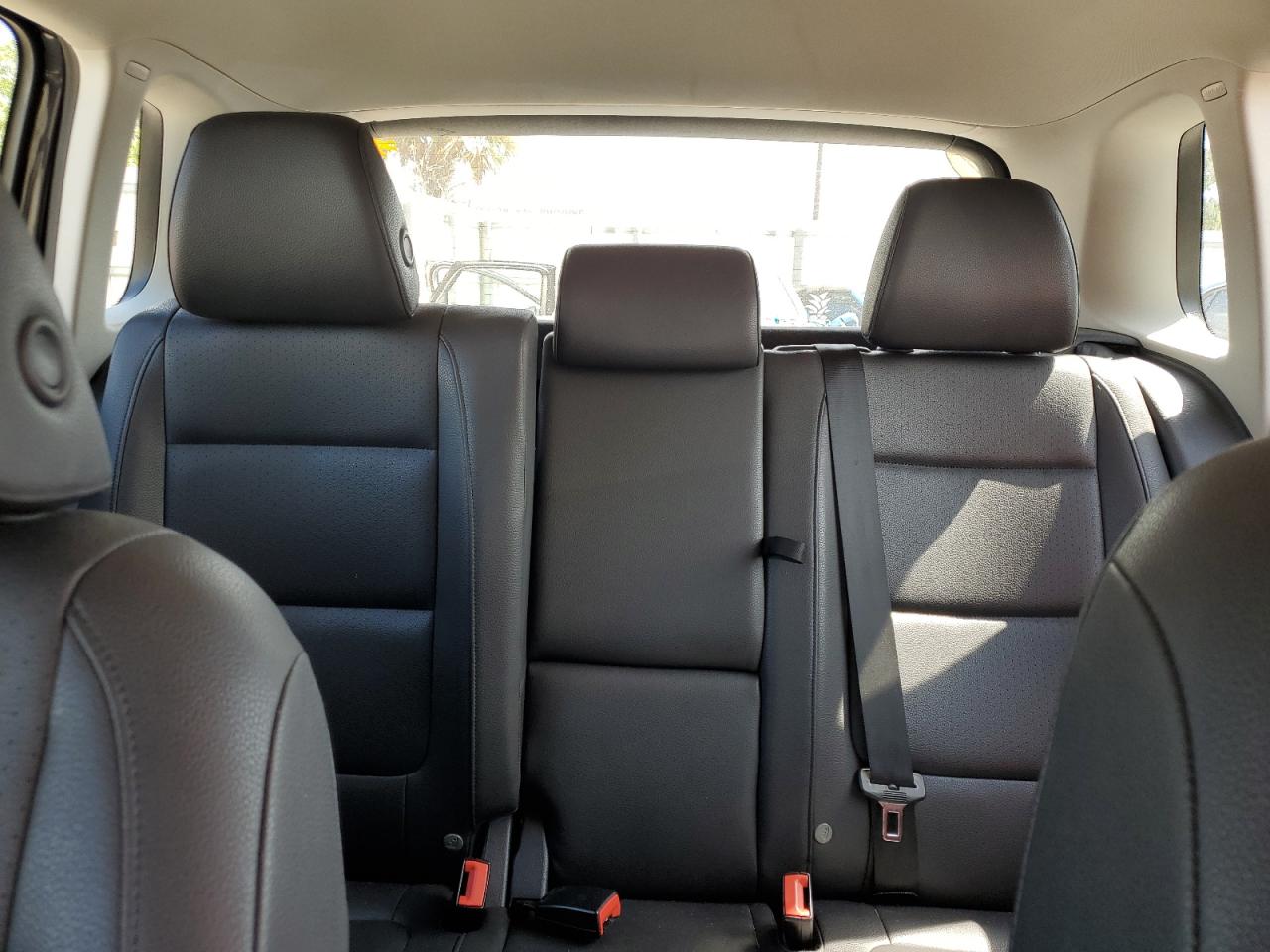 2016 Volkswagen Tiguan S VIN: WVGBV7AX8GW558437 Lot: 68112914