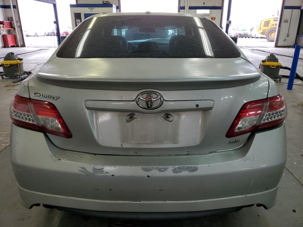 2010 Toyota Camry Base VIN: 4T1BF3EK9AU041008 Lot: 68721134