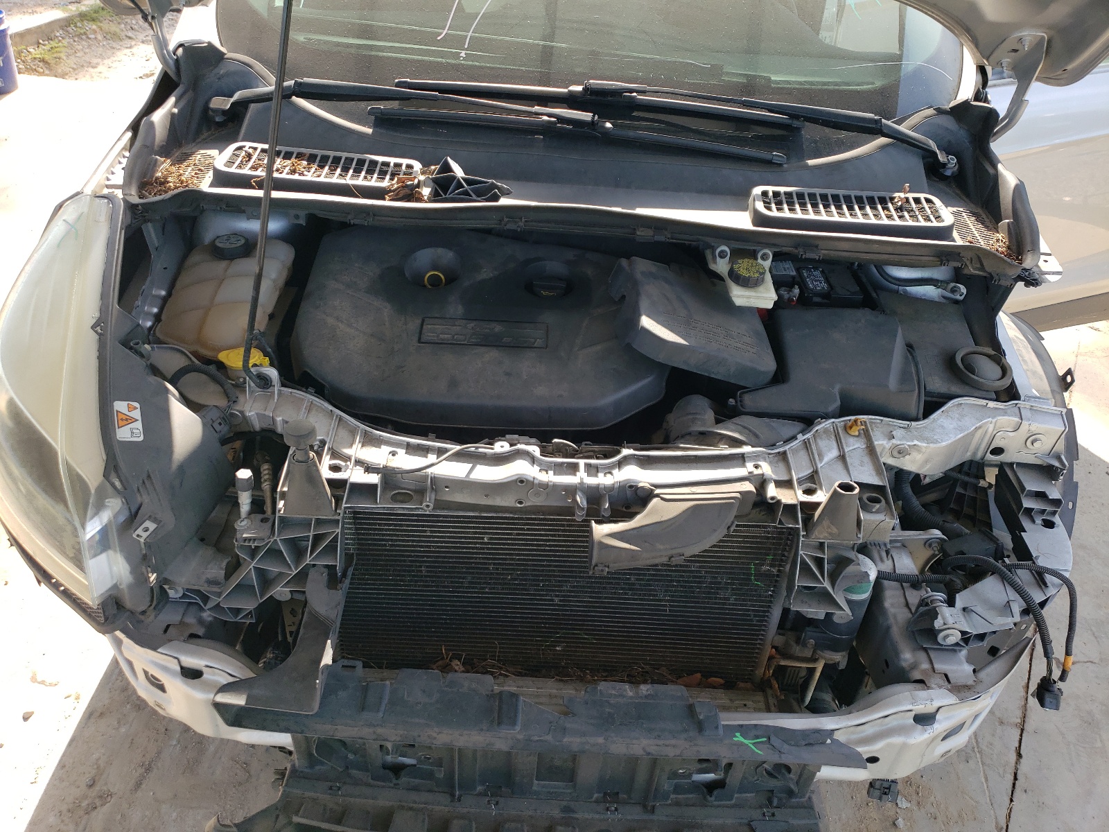 1FMCU0J90DUB25217 2013 Ford Escape Titanium